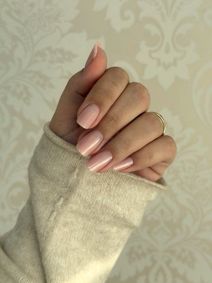 Manicure delicata
